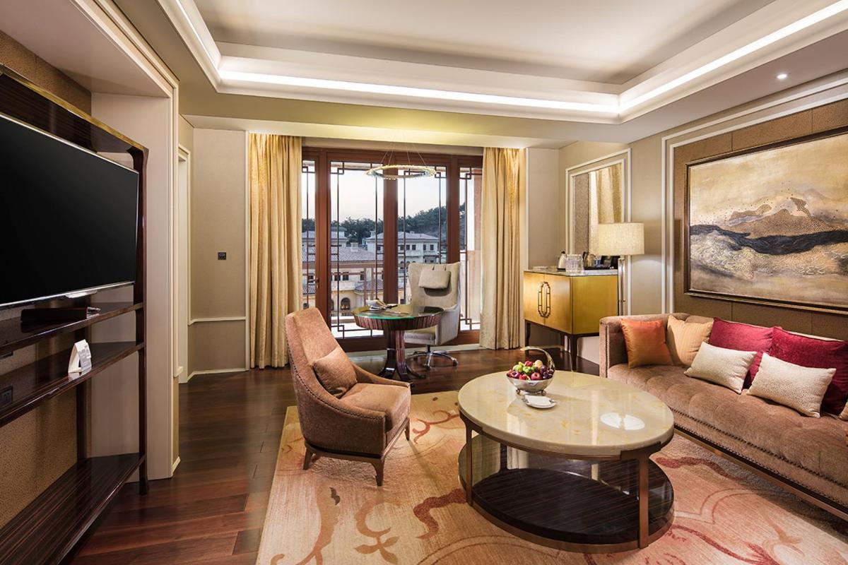 Grand Bay Hotel Beijing Jinpoluo Eksteriør bilde